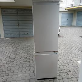 frigorifero Hotpoint Ariston