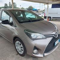 TOYOTA Yaris 1.0 5 porte Active EURO 6 Neopatent