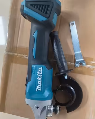Makita smerigliatrice DGA404 