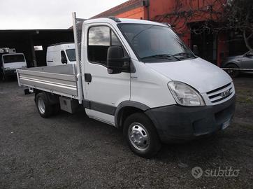 IVECO DAILY 35 C12 CASSONE