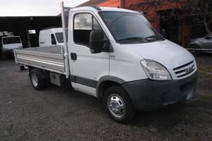 IVECO DAILY 35 C12 CASSONE
