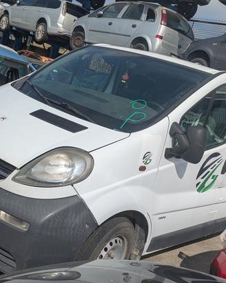 OPEL VIVARO 2900 2004-2006 1.9 CDTI Furgone
