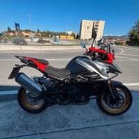 Qj Benelli Srt 900 Sx 2025 Tris di Valigie