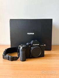 Fujifilm X-S10 | 3719 scatti | scatola + batterie