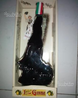 Bottiglia a forma di lago di garda