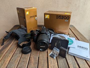 Nikon D5200 con obiettivo 18-105