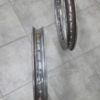 cerchi 17 pollici 32 fori Moto Guzzi 