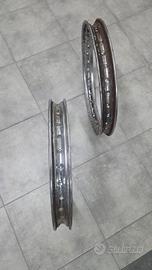 cerchi 17 pollici 32 fori Moto Guzzi 