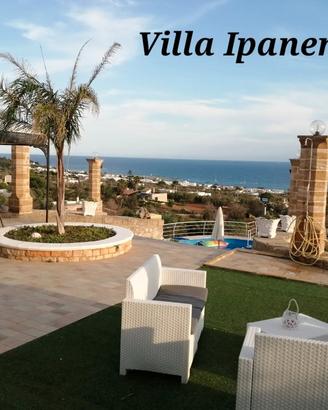 Villa vista mare con piscina privata 