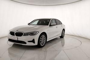 BMW 330e Business Advantage auto