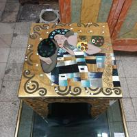 TAVOLINO DORATO BACIO KLIMT