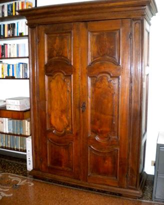 Grande armadio fine '700 francese