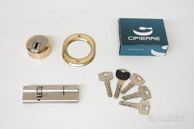 Serratura cilindro europeo con 5 chiavi + Defender