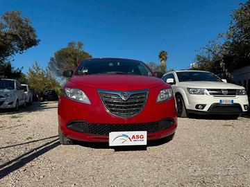 Lancia Ypsilon 1.2 69 CV 5 porte S&S Silver