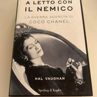 Libro Coco Chanel A letto con il nemico