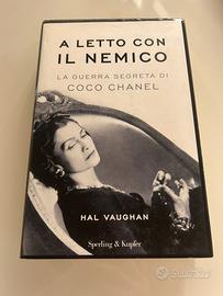 Libro Coco Chanel A letto con il nemico