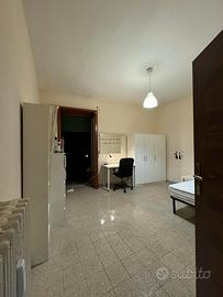 Stanza LIBERA DA SUBITO / OSTIENSE