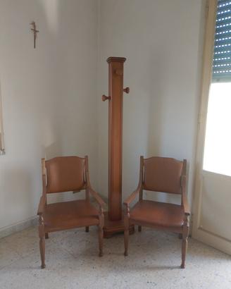 appendi abito + 2 comode sedie 