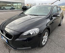 VOLVO V40 D2 Business