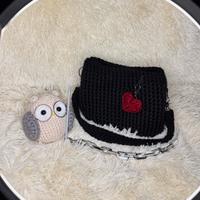 Oggetti all’uncineto, fato a mano