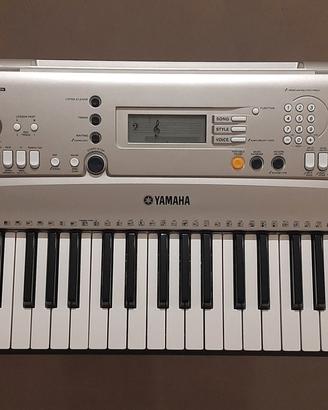 Yamaha Portatone electronic keyboard PSR-E313