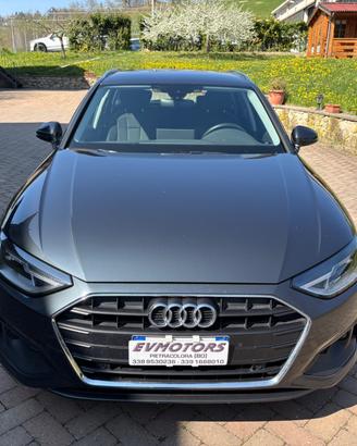 Audi A4 Avant 30 TDI/136 CV S tronic SW