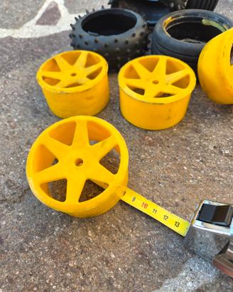 Treno 4 ruote e cerchi 1:8 Buggy RC  Modellismo