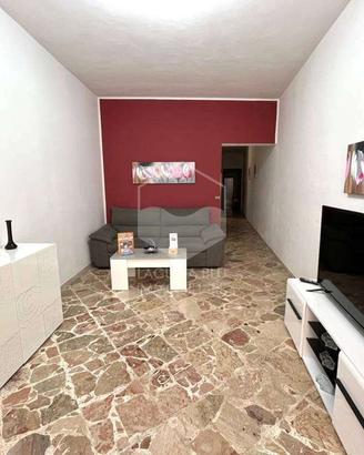 Casa singola con area libera