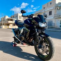 Kawasaki Z750 super accessoriata