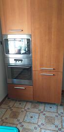 cucina con forno e frigo , senza altri elettrodome