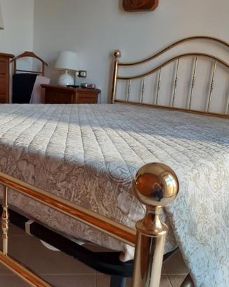 Letto matrimoniale ottone placcato oro zecchino