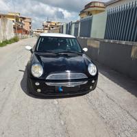 mini cooper benzina