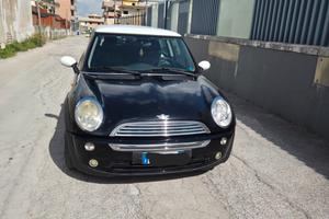 mini cooper benzina