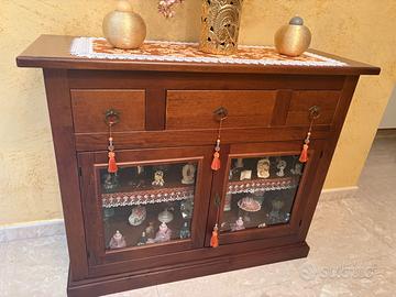 Mobile con vetrina in legno