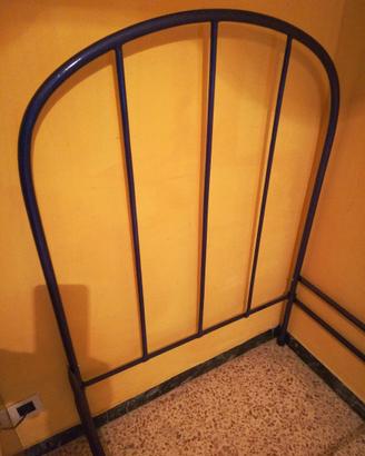 Letto in ferro battuto restaurato dipinto