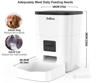 Dispenser automatico di crocchette e acqua per cane 