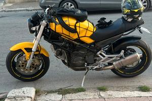 ducati Monster 750