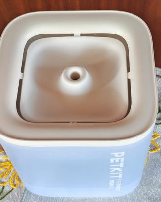 Erogatore acqua per gatto/cane