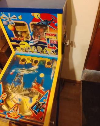Flipper con palline di gomma