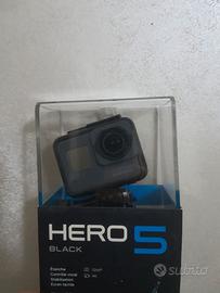 Go Pro Hero 5, con accessori subacquei