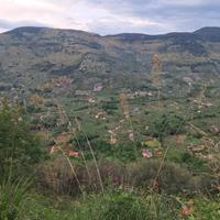 Terreno con casupola località la valle cerreto Son