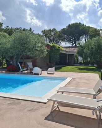 Pescara Villa con piscina per vacanze ed eventi