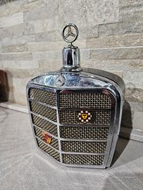 Bottiglia vintage mercedes 1968