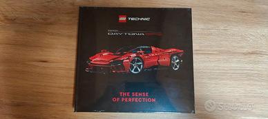 LEGO 5007627 Ferrari Daytona SP3 Libro NUOVO