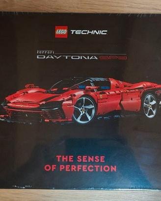 LEGO 5007627 Ferrari Daytona SP3 Libro NUOVO