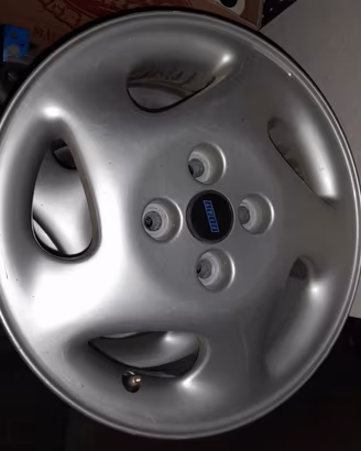 Vari cerchi in lega per auto vintage/ old style