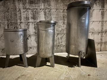 Prezzo per le 3 botti 720lt acciaio inox rubinetto