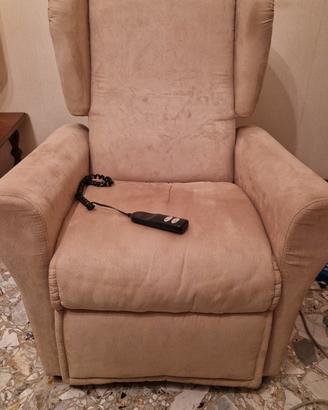 Poltrona Relax Elettrica RC – Modello REF 900