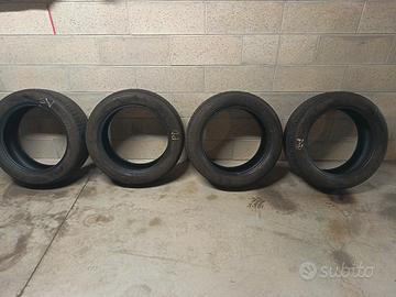 gomme estive 215/55f18