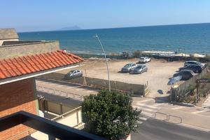 Appartamento affaccio mare in Via Montecristo, 3